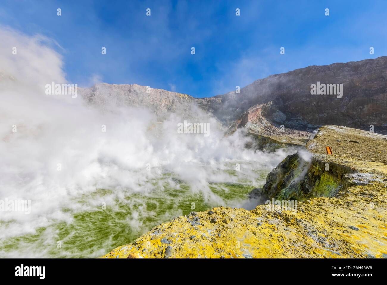 New Zealand, North Island, Whakatane, Sulphuric fumes coming out of crater lake on White Island (Whakaari) Stock Photo
