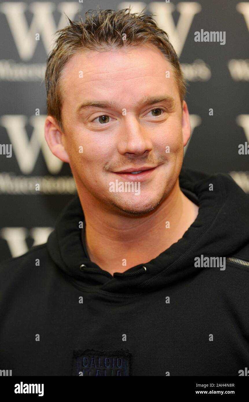 Russell Watson. Signing of 'Finding My Voice', Waterstones, Oxford Street, London. UK Stock Photo