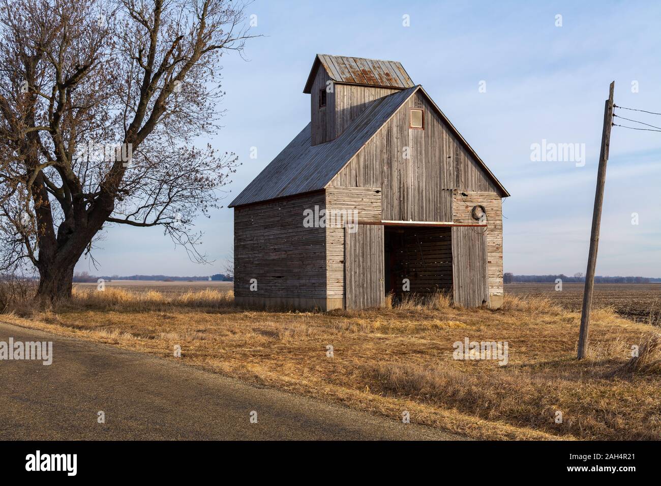 Corn Crib Stock Photos Corn Crib Stock Images Page 2 Alamy