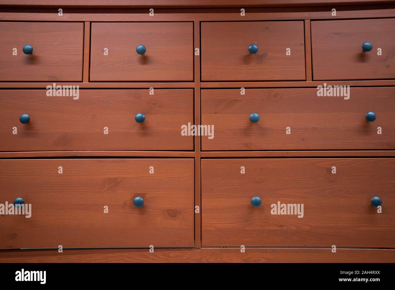 Chinese wardrobe hi-res stock photography and images - Alamy