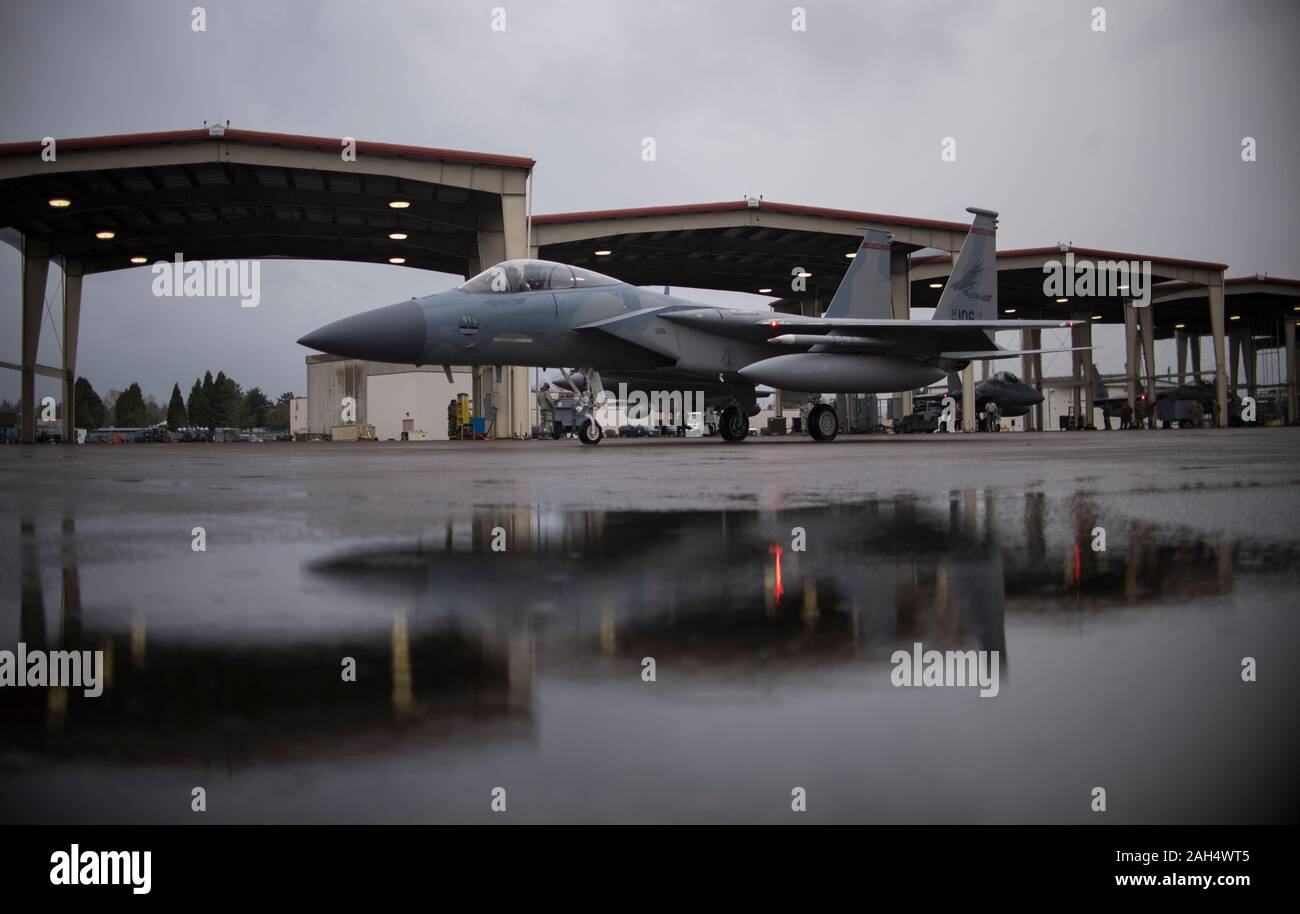 Portland air national guard base hi-res stock photography and images - Alamy
