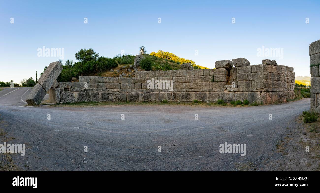 Arcadian gate ruins hires stock photography and images Alamy