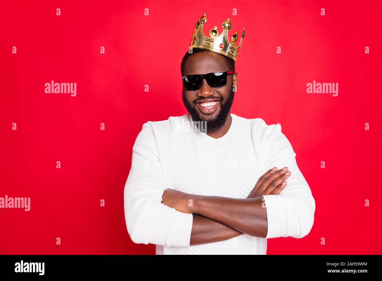 I Am Best Portrait Of Confident Afro American Brown Hair Guy