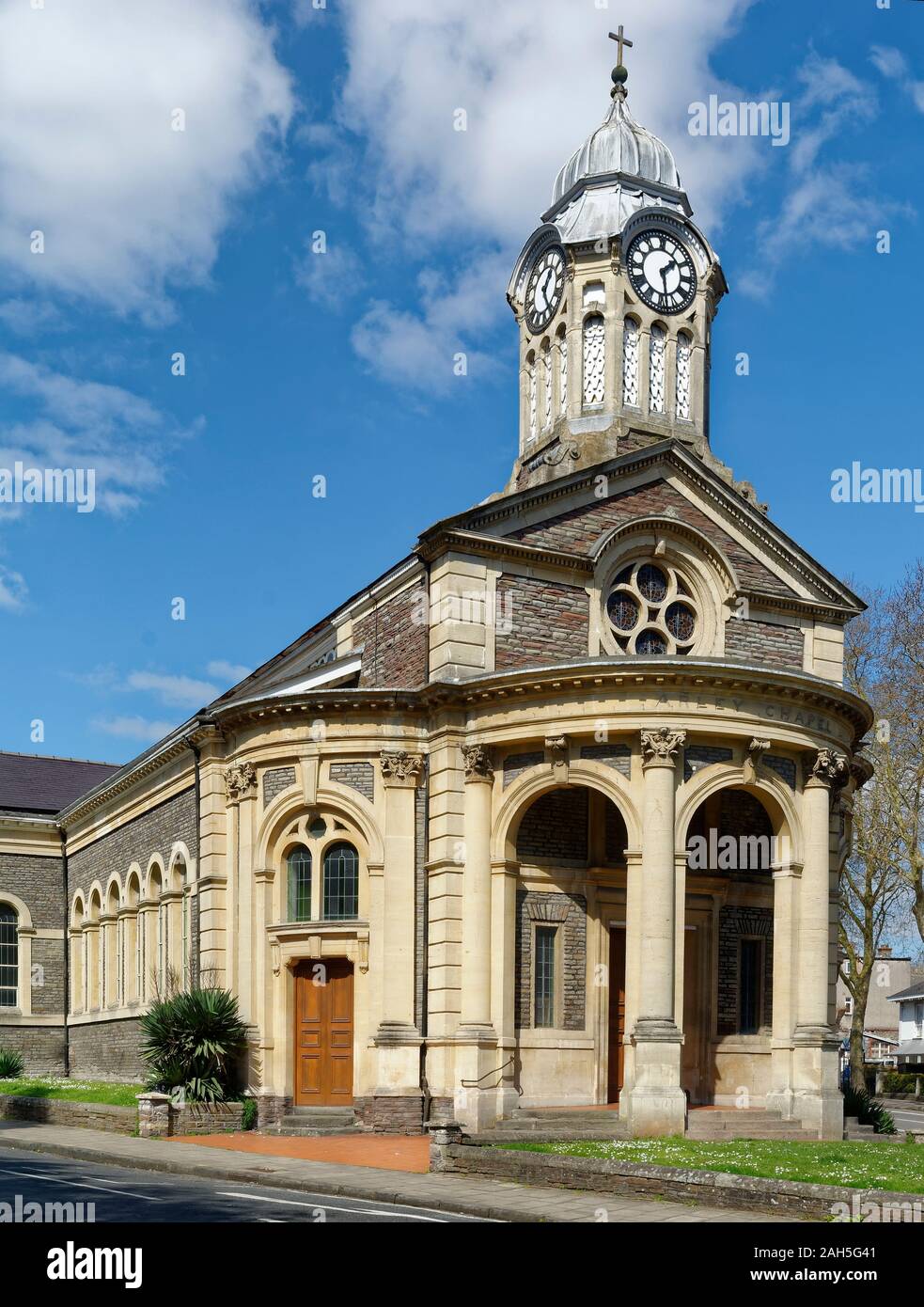 Arley Congregational Chapel, Cheltenham Road, Bristol, UK  Built in 1855, now the Polish Catholic Mission Stock Photo