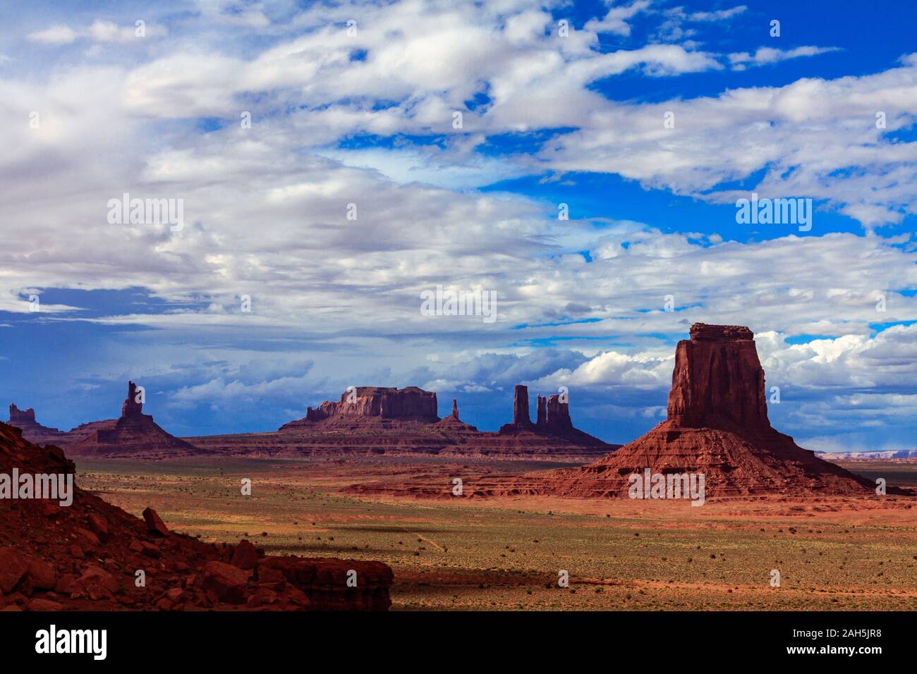 landscape, monument valley, sky, clouds, sandrock Stock Photo