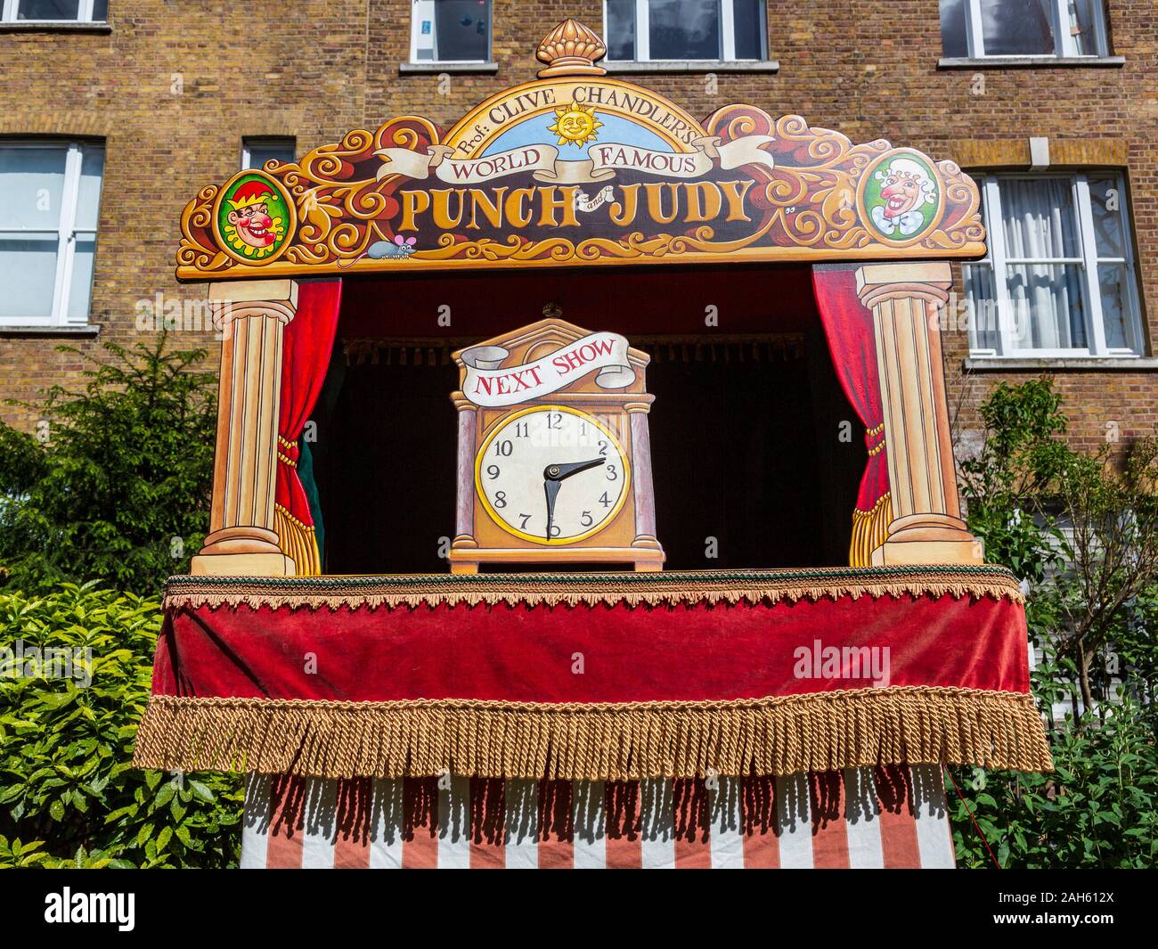 Punch and Judy theatre. The Covent Garden May Fayre and Puppet Festival