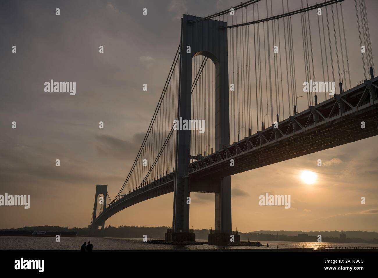 VerrazzanoNarrows Bridge, Gravesend Bay Stock Photo Alamy