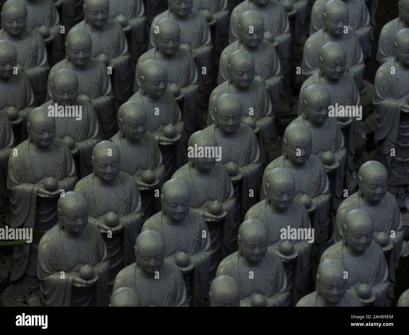 Ksitigarbha hi-res stock photography and images - Alamy