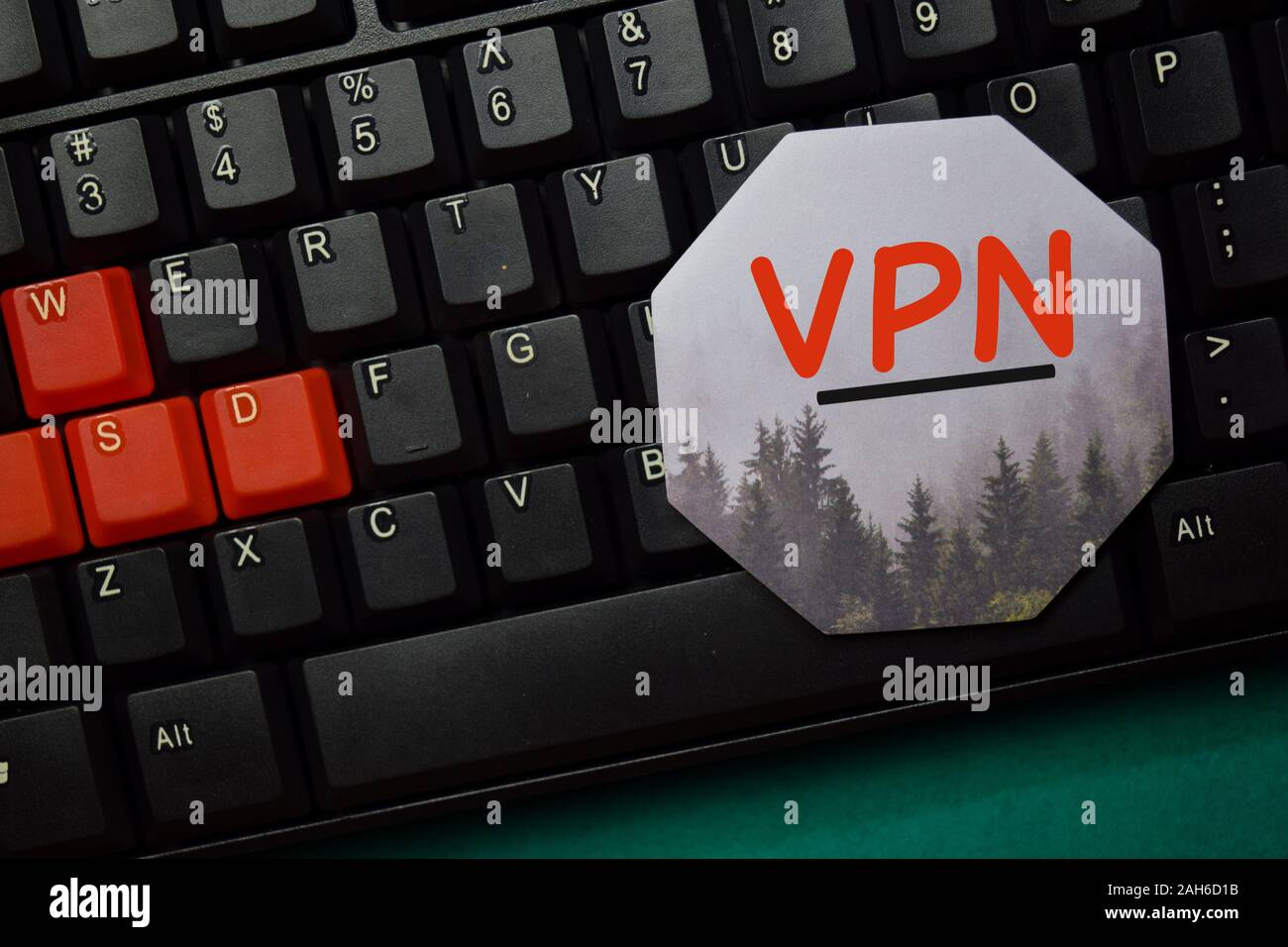 VPN write on stick note isolated on Office Desk Stock Photo