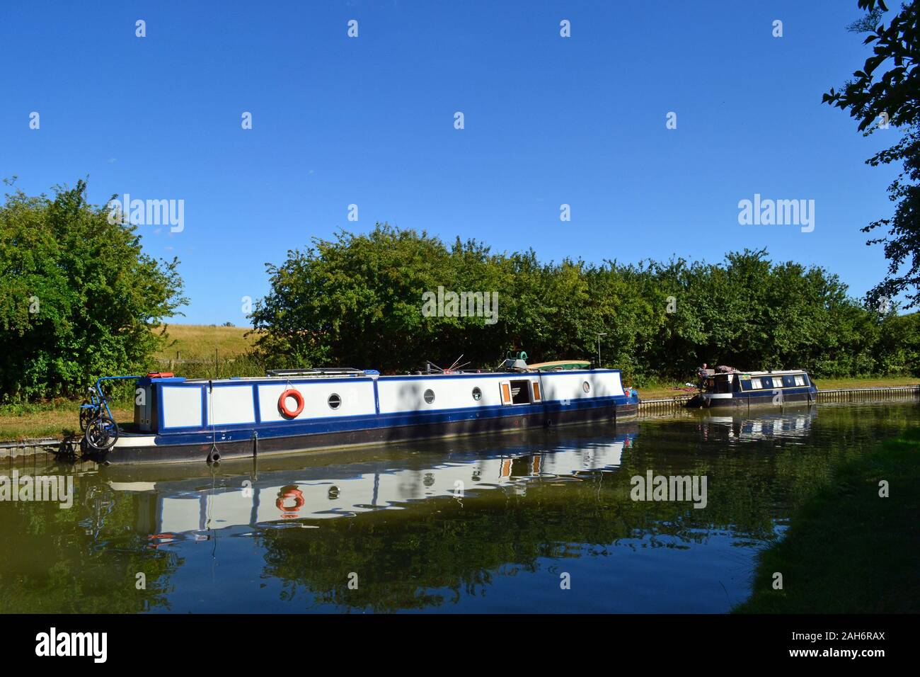 Narrowboats on the Grand Union Canal, Aylesbury Arm, Buckingamshire, UK Stock Photo