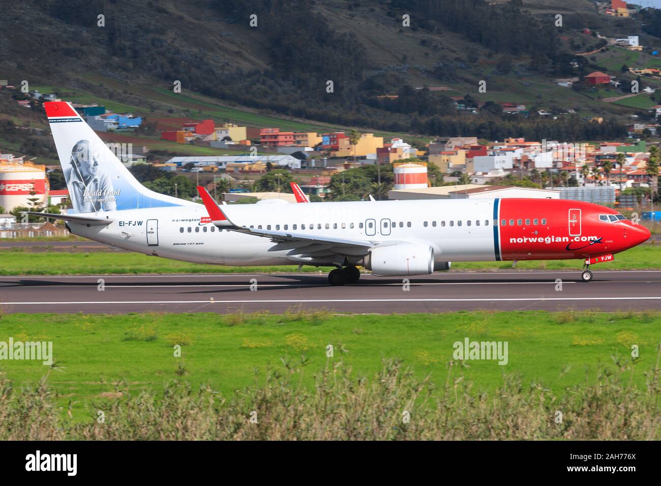 Tenerife, Canary Island, Spain - November 24th, 2019: Norwegian A320 approaching Tenerife North airport Stock Photo