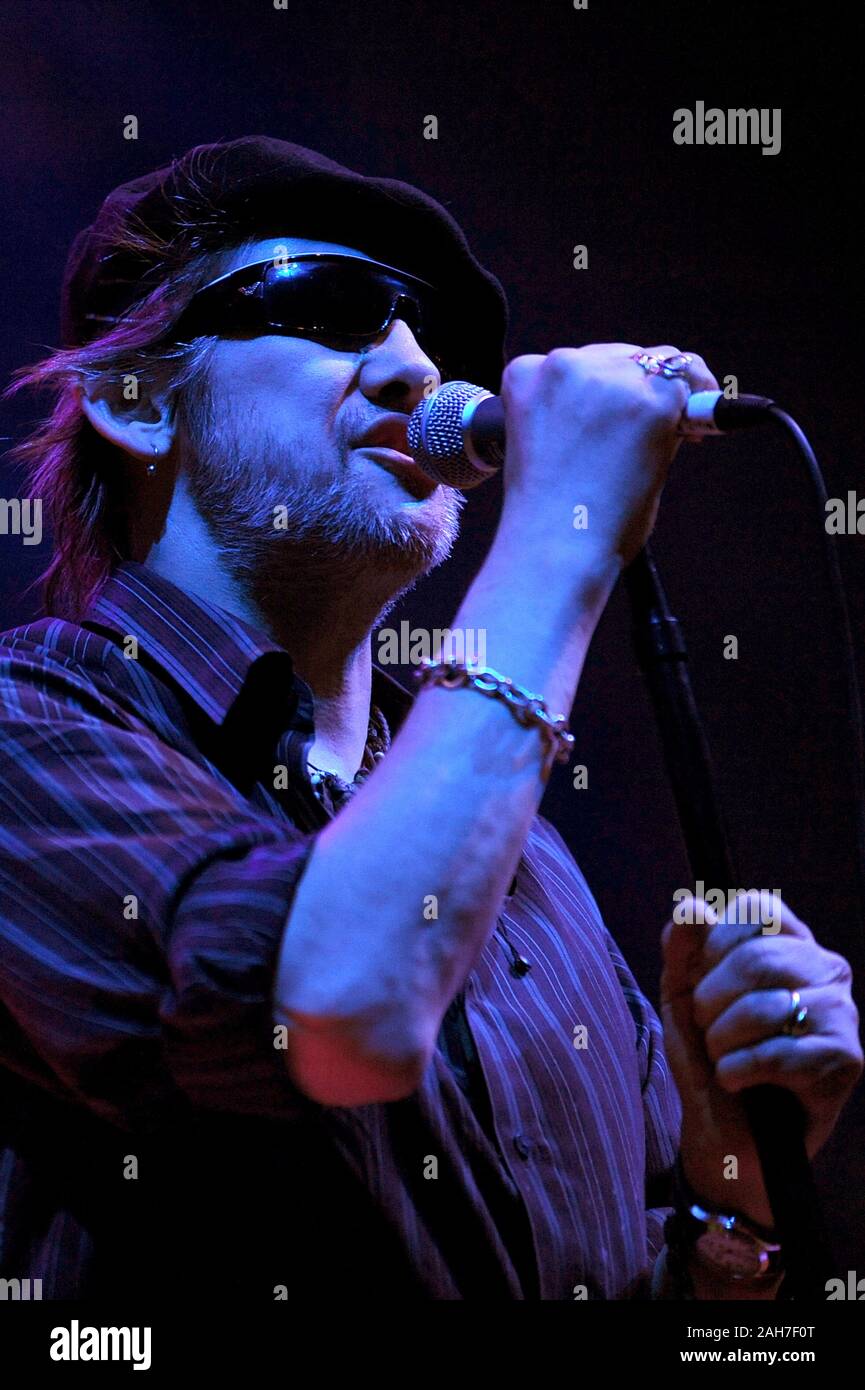 The pogues band hi-res stock photography and images - Alamy