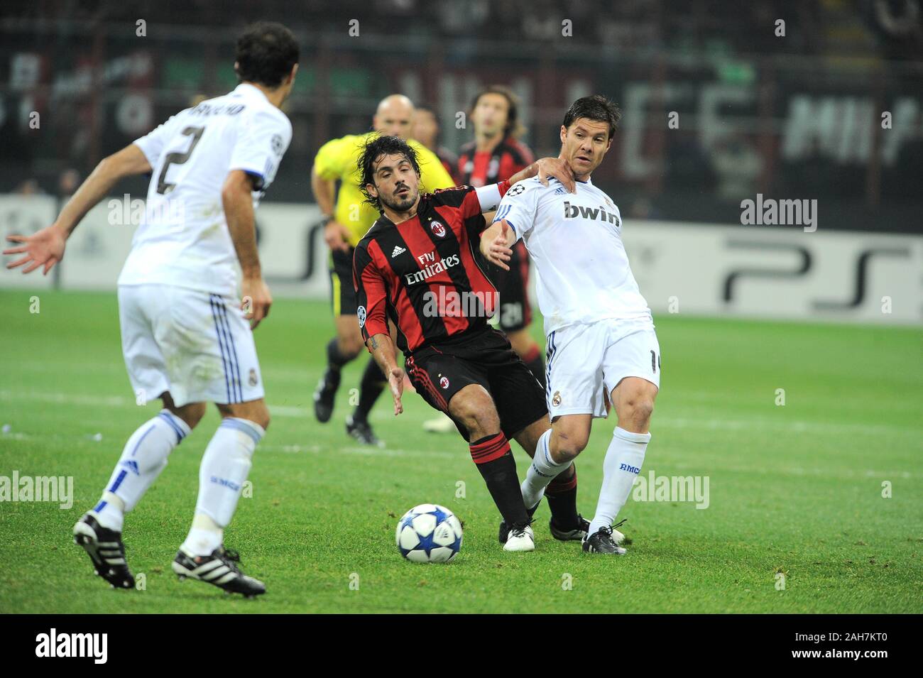 Milan, Italy , 03 NOVEMBER 2010, "San Siro" Stadium, UEFA Champions League  2010/2011, AC Milan - Real Madrid CF: Gennaro Gattuso and Xabi Alonso Stock  Photo - Alamy