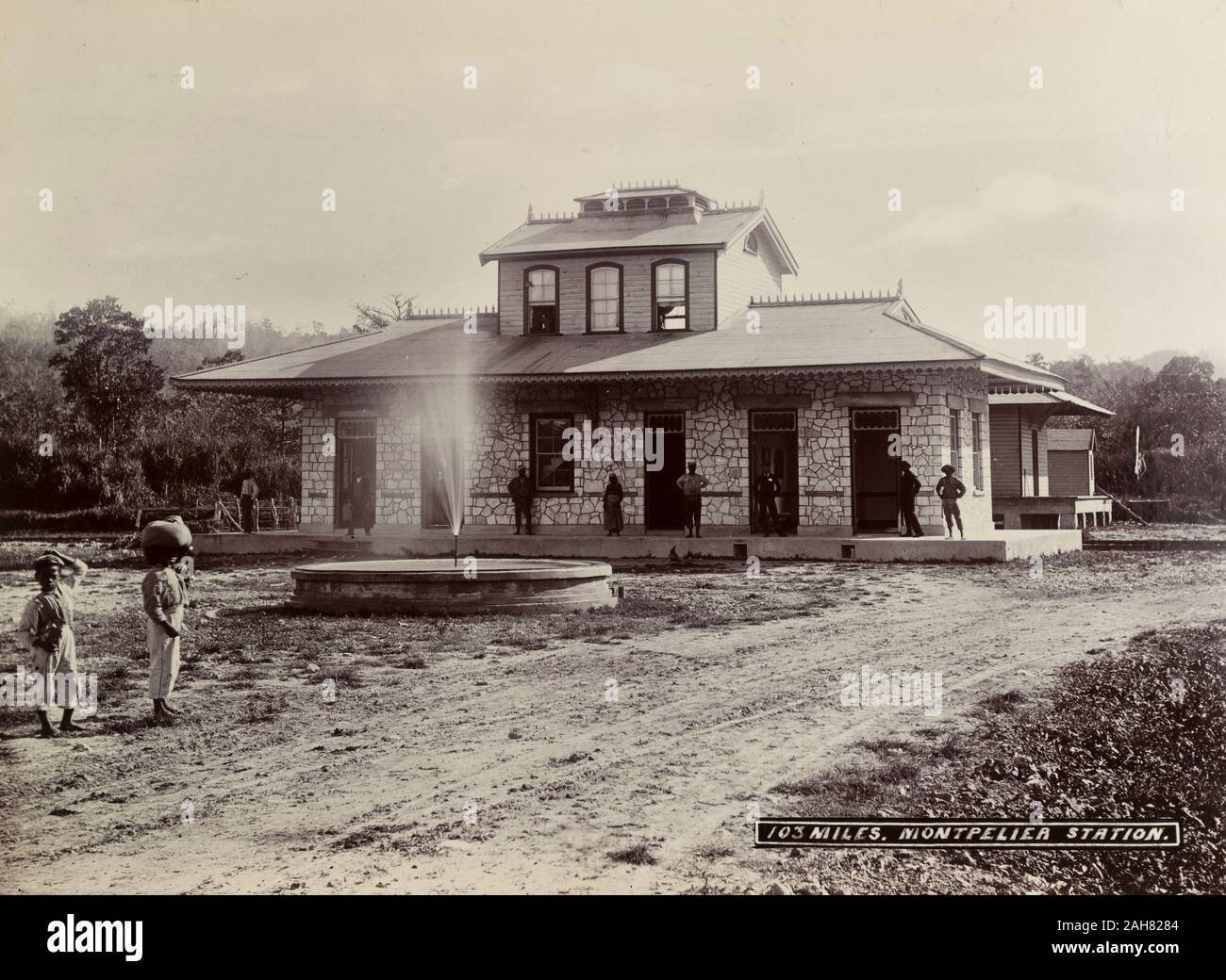 Montpelier railway station hires stock photography and images Alamy