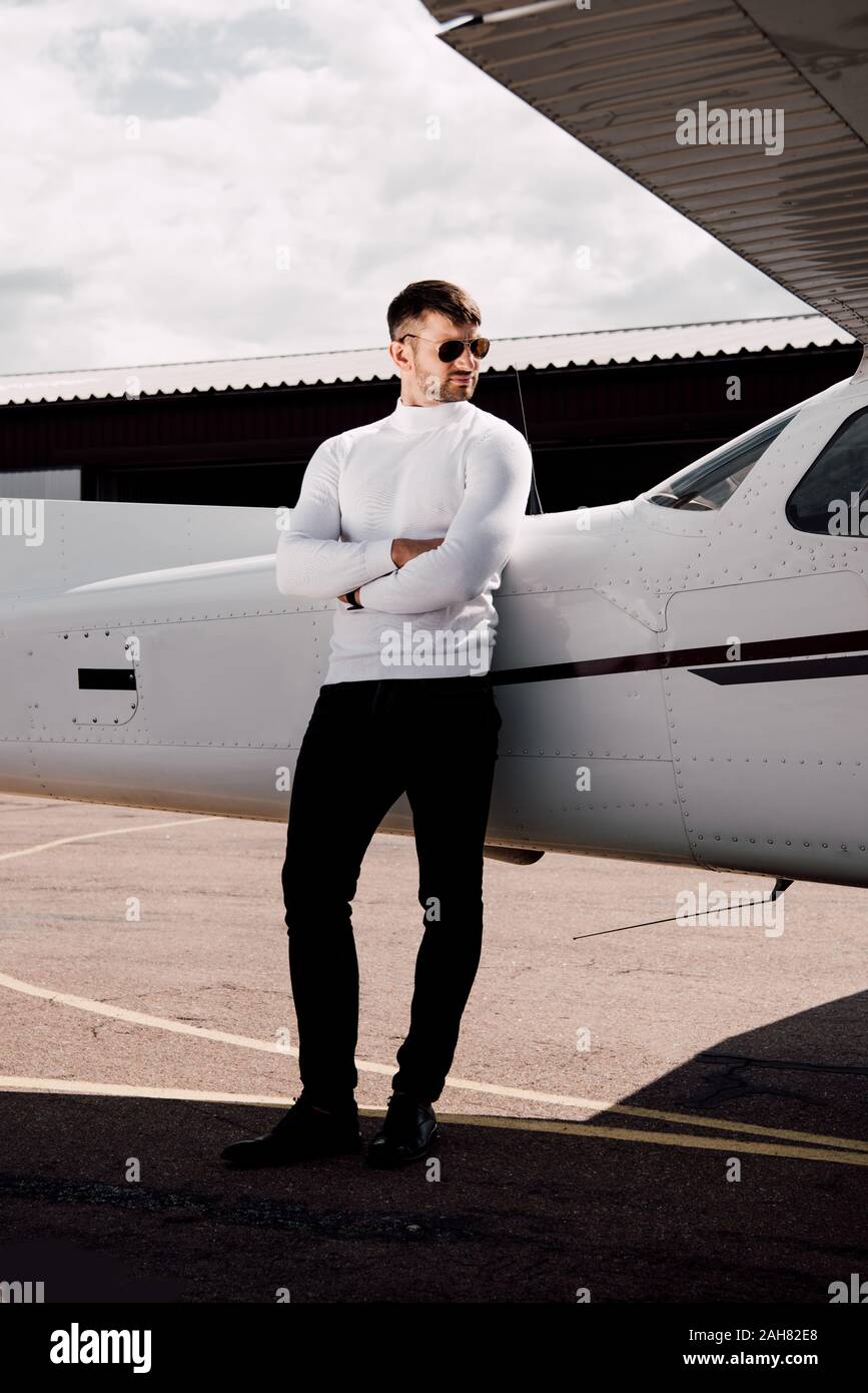 Serious man in sunglasses hi-res stock photography and images - Alamy