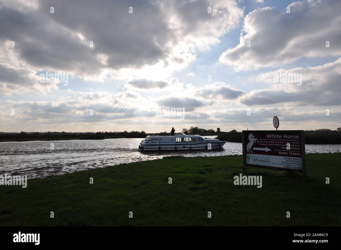 The entrance off Upton Dyke off the River Bure, Norfolk Broads, England UK. Stock Photo