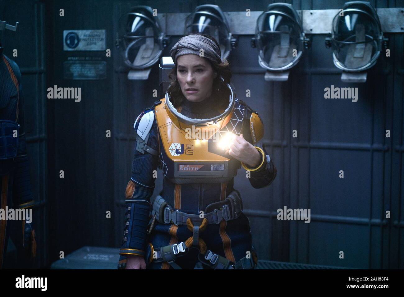 parker posey lost in space