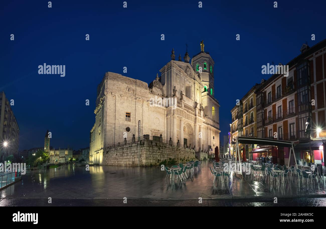 Baroque-style Catholic Cathedral at dusk in Valladolid, Castile and Leon, Spain Stock Photo