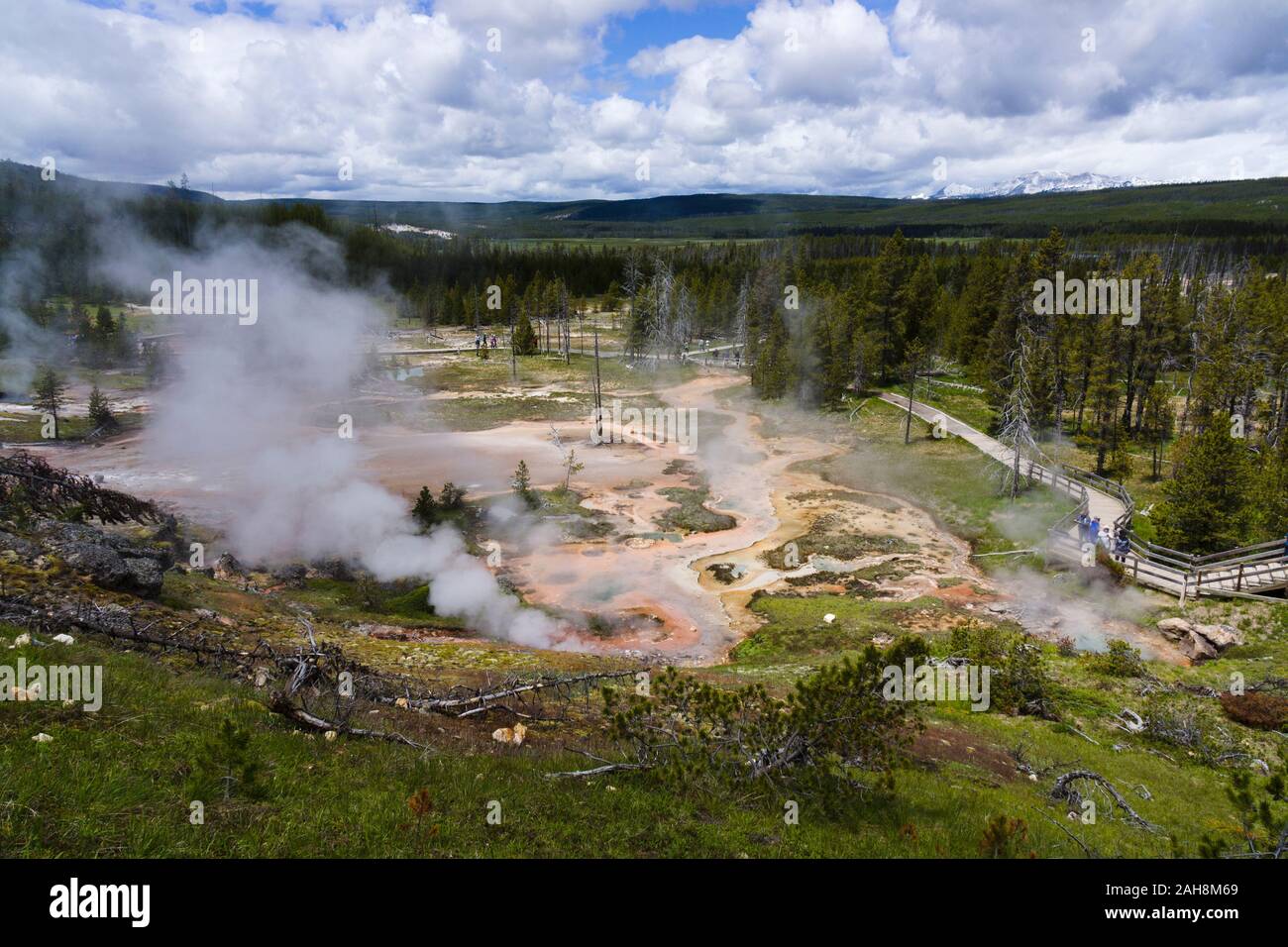 Yellowstone Artists Paint Pots Hi Res Stock Photography And Images Alamy   Artist Paint Pots Yellowstone National Park Wyoming United States 2AH8M69 