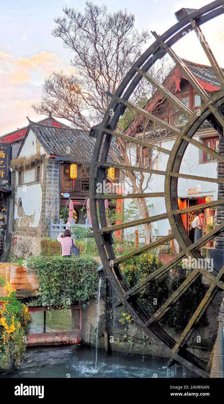 Water Mill, Old Town at Lijiang, Yunnan Province, China Stock Photo - Alamy
