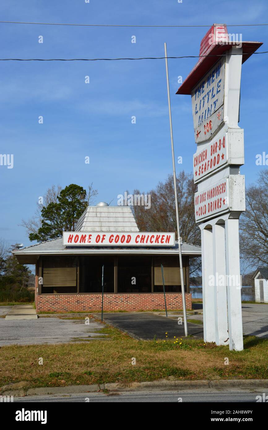 The New Little Mint, a chicken and BBQ shack in the small town of