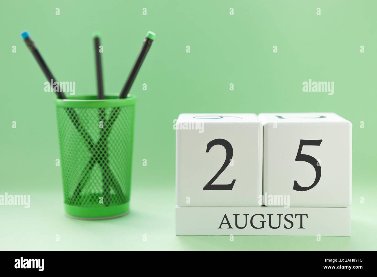 August 25 calendar hi-res stock photography and images - Alamy