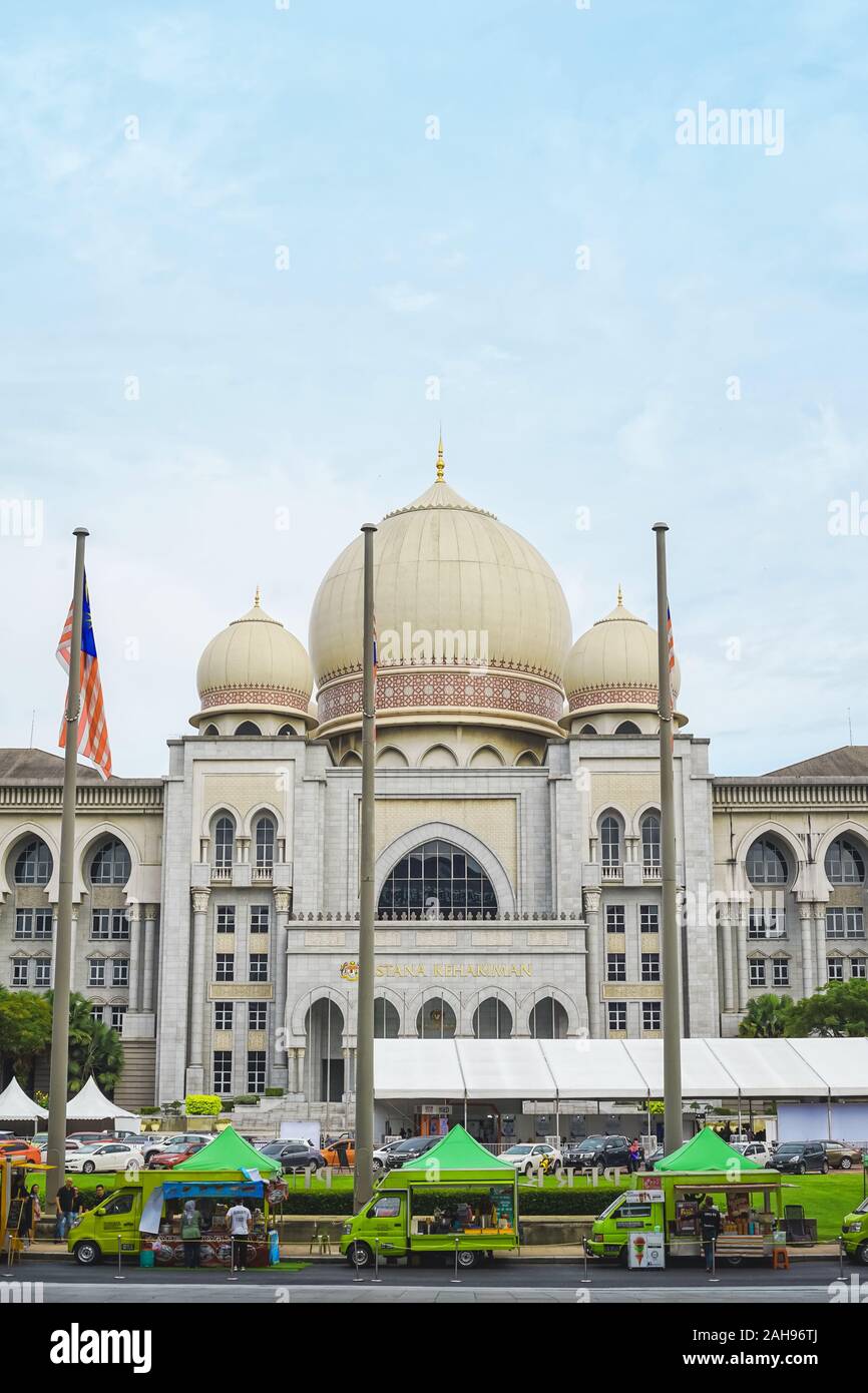 Putrajaya Malaysia November 8 2019 Palace Of Justice Istana Kehakiman Building In Putrajaya Malaysia Stock Photo Alamy
