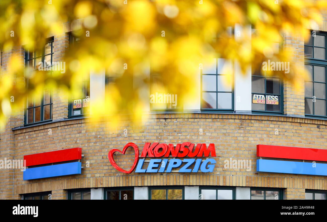 Leipzig, Germany. 15th Nov, 2019. A branch of the supermarket chain "Konsum" in the Arthur