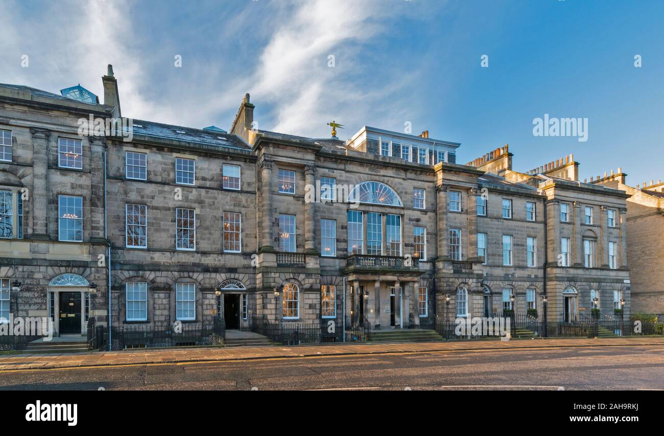 EDINBURGH SCOTLAND CHARLOTTE SQUARE HOUSES A UNESCO SITE PART OF THE