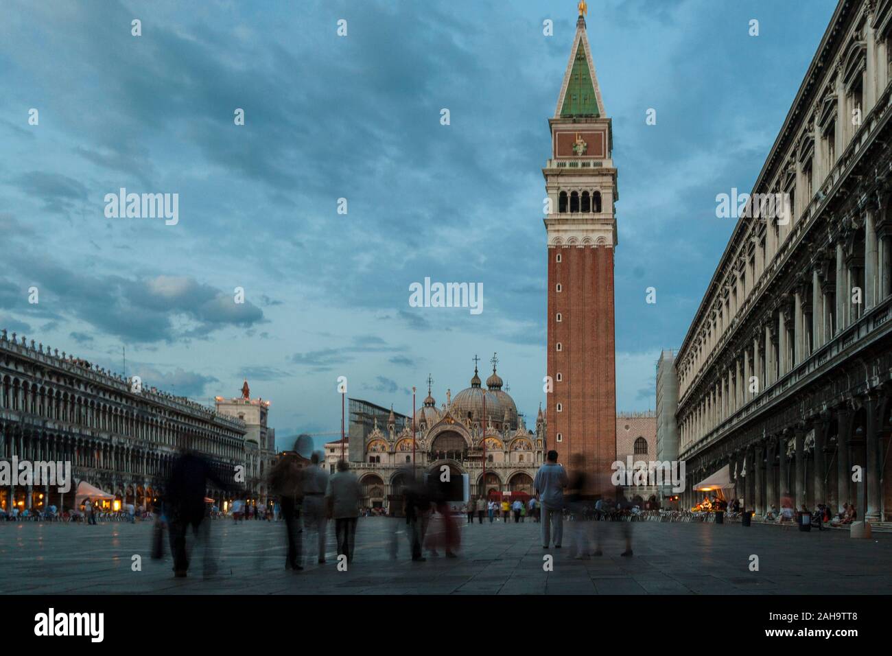 Blue city town venice hi-res stock photography and images - Alamy