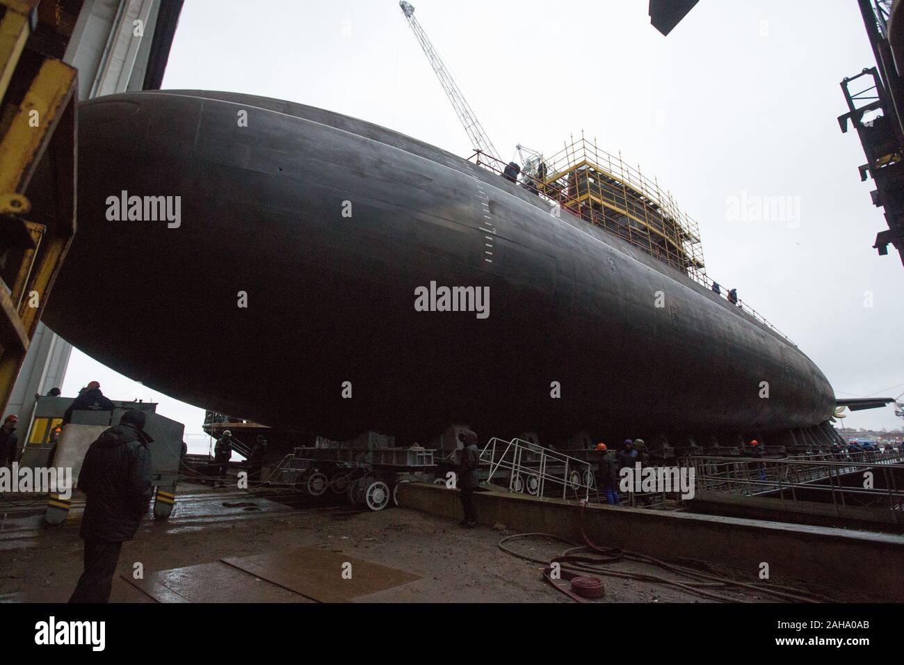 St. Petersburg, Russia. 26th Dec, 2019. Submarine Volkhov is seen before diving into the water in St. Petersburg, Russia, Dec. 26, 2019. Volkhov, built for Russian Pacific Fleet by Admiralty Shipyard, dived into the water in St. Petersburg on Thursday. Credit: Irina Motina/Xinhua/Alamy Live News Stock Photo