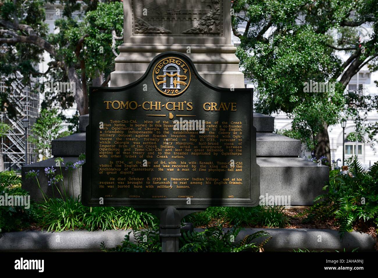 Tomo-Chi-Chi,Mico of the Yamacraw Indians,grave,gravesite,memorial,marker,historical marker,co-founder of georgia,Savannah,Georgia,RM USA Stock Photo