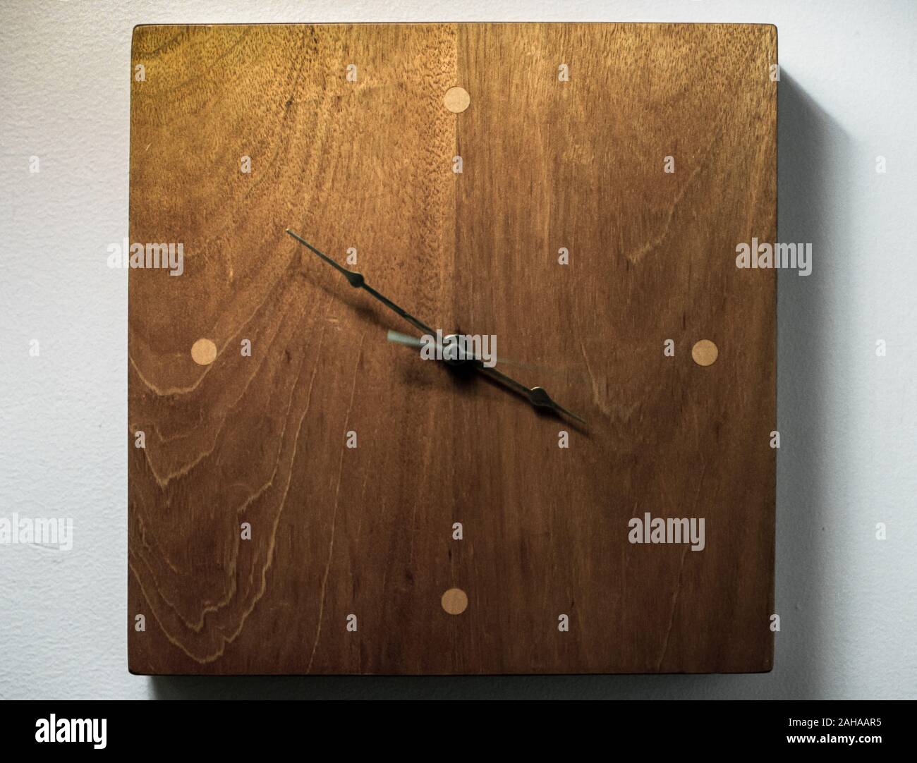 Number Less Clock Pattern Numberless hi-res stock photography and images - Alamy