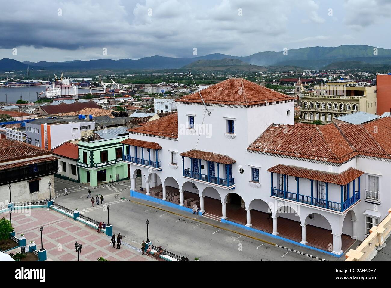 01.08.2019, Santiago de Cuba, Santiago de Cuba, Cuba View of the city hall at Parque Cespedes