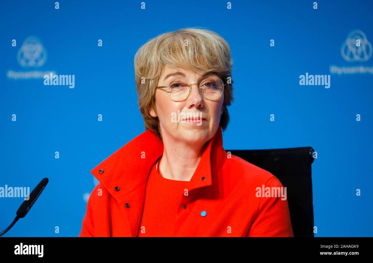 21.11.2019, Essen, North Rhine-Westphalia, Germany - Martina Merz, Chairwoman of the Executive Board of ThyssenKrupp AG, Annual press conference in th Stock Photo