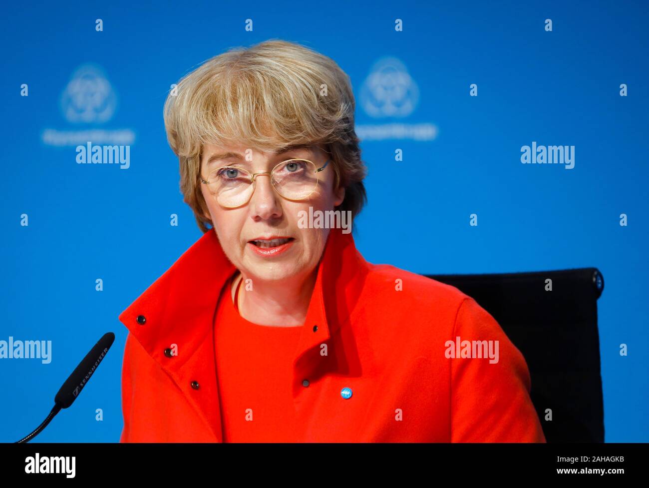 21.11.2019, Essen, North Rhine-Westphalia, Germany - Martina Merz, Chairwoman of the Executive Board of ThyssenKrupp AG, Annual press conference in th Stock Photo