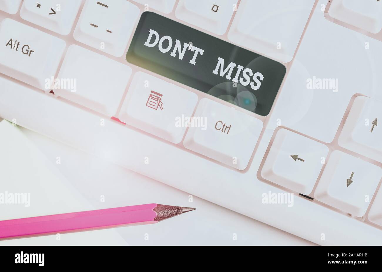 Conceptual hand writing showing Don T Miss. Concept meaning comanalysisding  them not to miss out an opportunity or an advantage Alarm clock and torn c  Stock Photo - Alamy