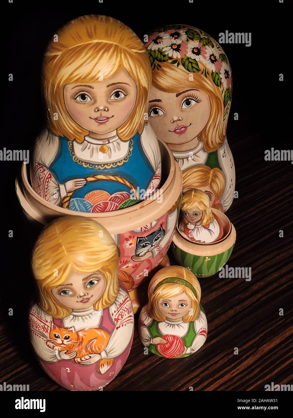 russian dolls wooden