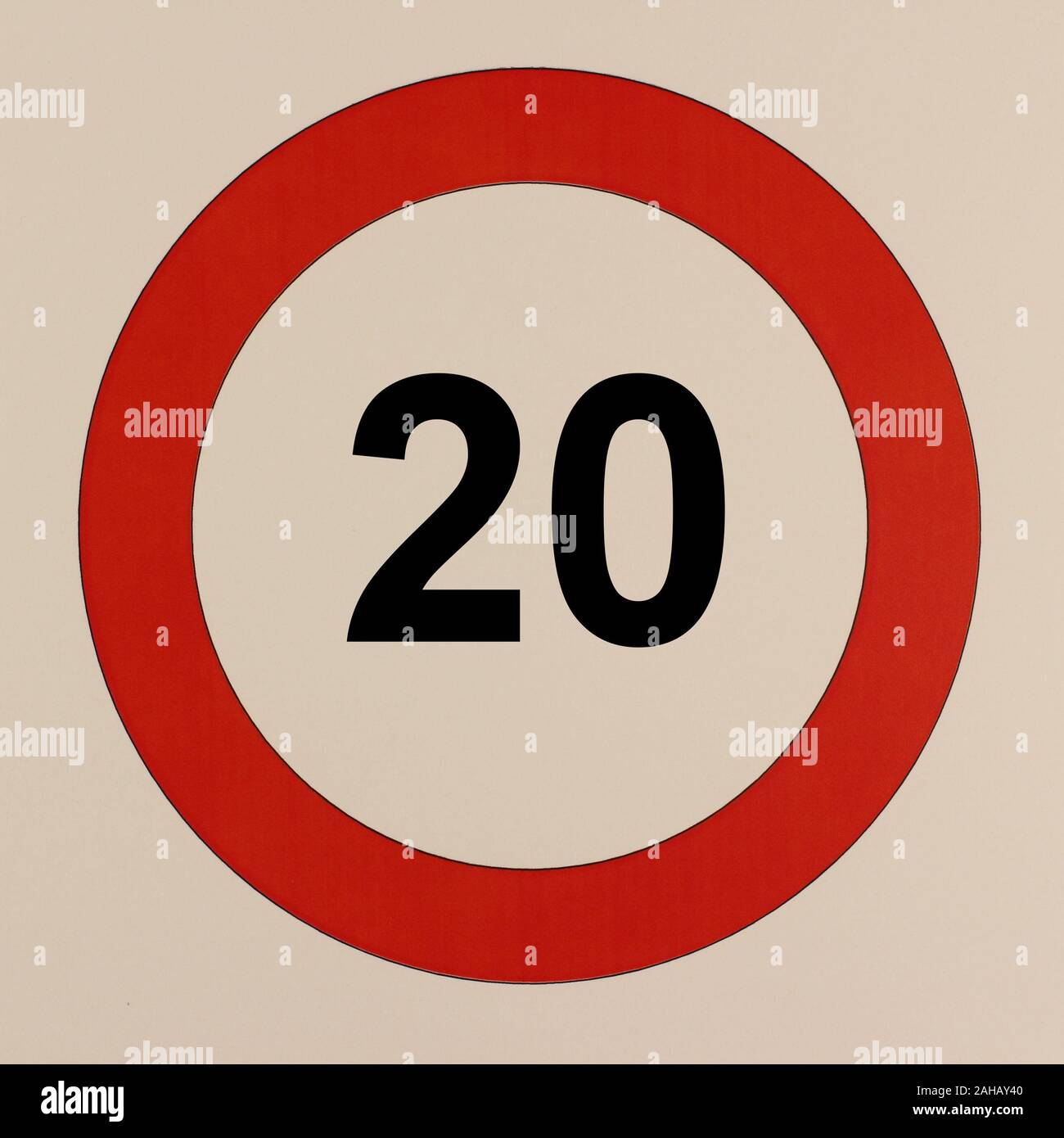 Illustration der Zahl 20 in einem Straßenverkehrsschild Stock Photo