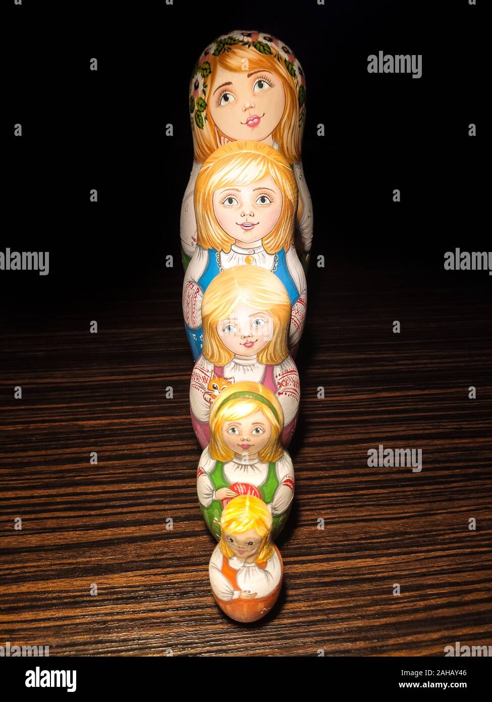 russian dolls wooden