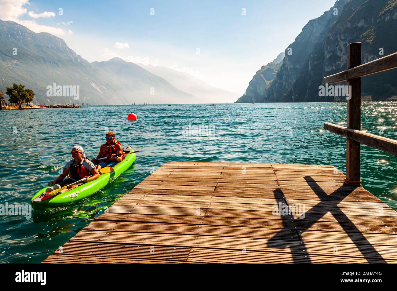 Kayak on the Lake Garda in front of mountain Monte Baldo, Lazise, Northern  Italien Lakes, Veneto, Northern Italy, Italy, Southern Europe, Europe Stock  Photo - Alamy