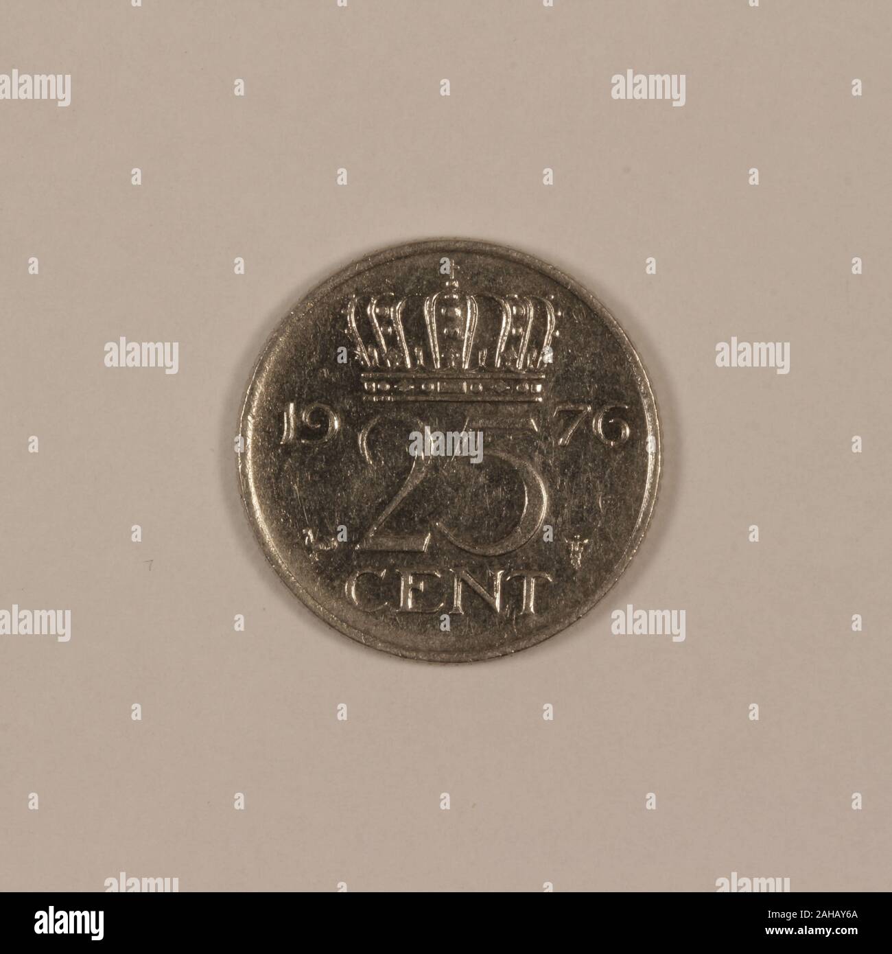 Vorderseite einer ehemaligen Holländischen 25 Cent Münze Stock Photo