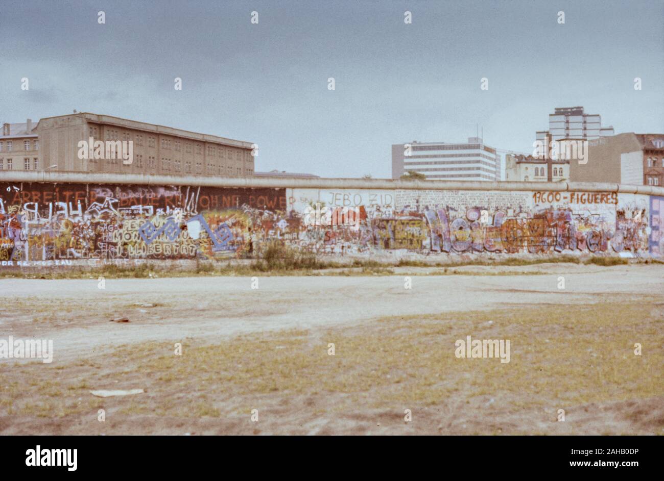 West Berlin Ca 1987 The Berlin Wall Berliner Mauer Near Potsdamer Platz Along Zimmerstrasse With View Towards Buildings In East Berlin To The Left Is The Former Nazi Ministry Of Aviation Which West Berlin Ca 1987 The Berlin Wall Berliner Mauer Near Potsdamer Platz Along Zimmerstrasse With View Towards Buildings In East Berlin To The Left Is The Former Nazi Ministry Of Aviation Which