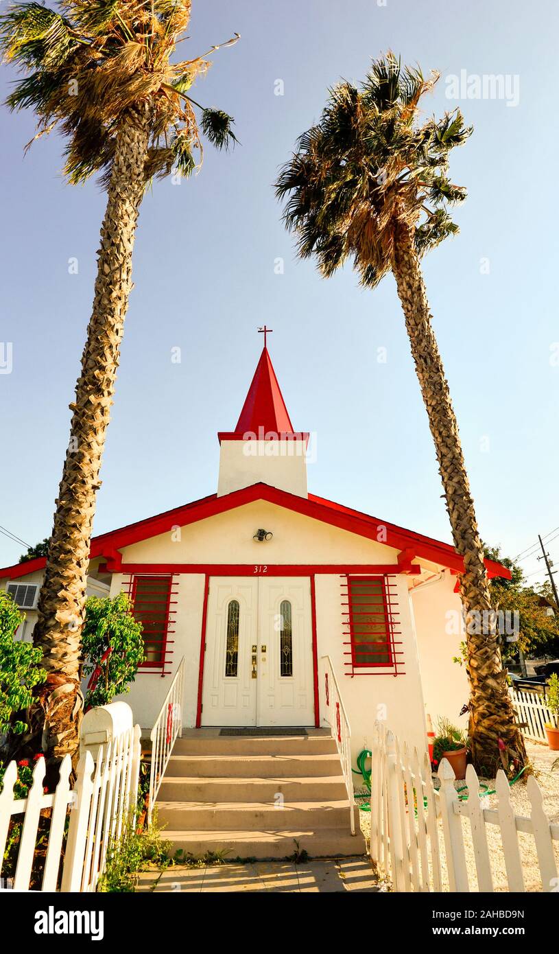 Front Elevation, Mt Zion Church, an Assemblies of God church, 312 E 8th St, Pittsburg, CA 94565 Stock Photo