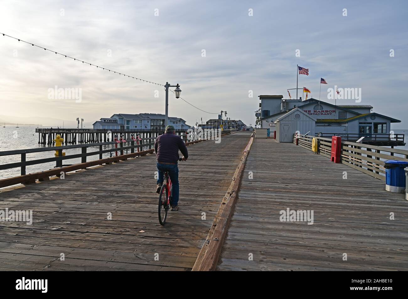Stearns wharf at sunrise hi-res stock photography and images - Alamy