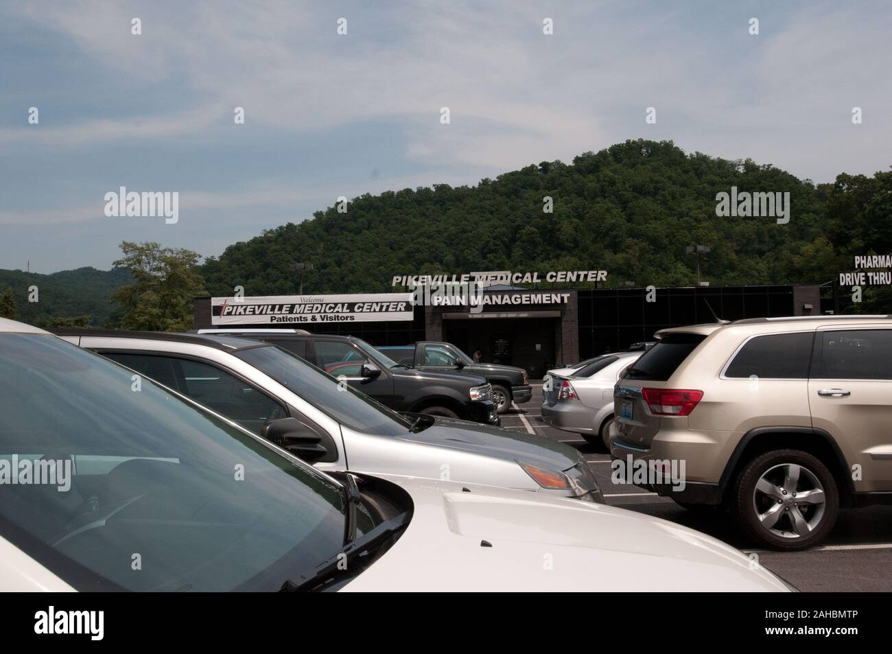 Pikeville medical center hires stock photography and images Alamy