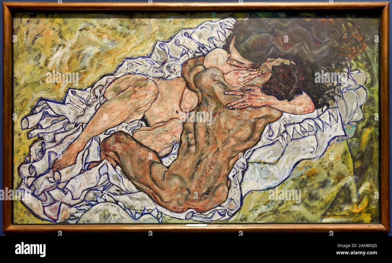 Egon Schiele - Embrace (Man and Woman) 1917 - Belvedere Museum Vienna Austria Stock Photo
