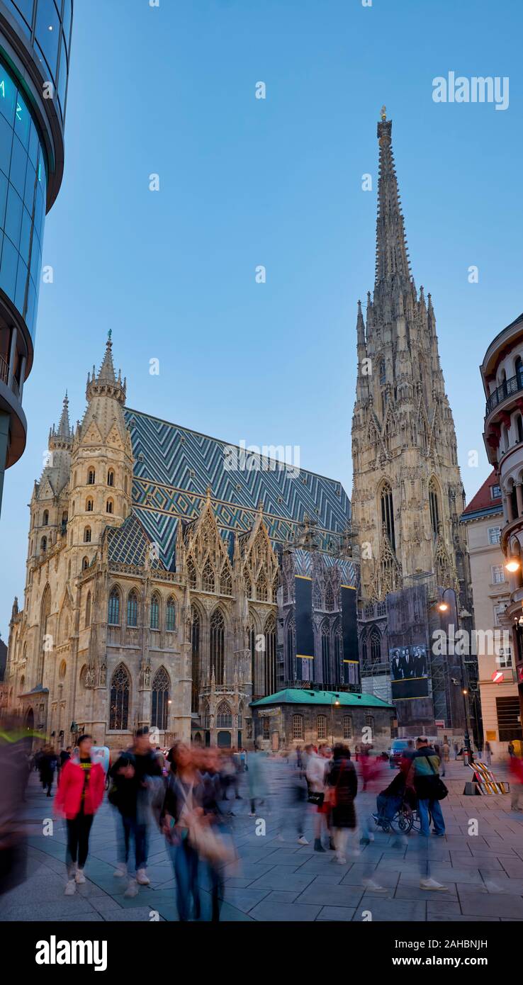 Stephansdom Cathedral in Stephansplatz Vienna Austria Stock Photo