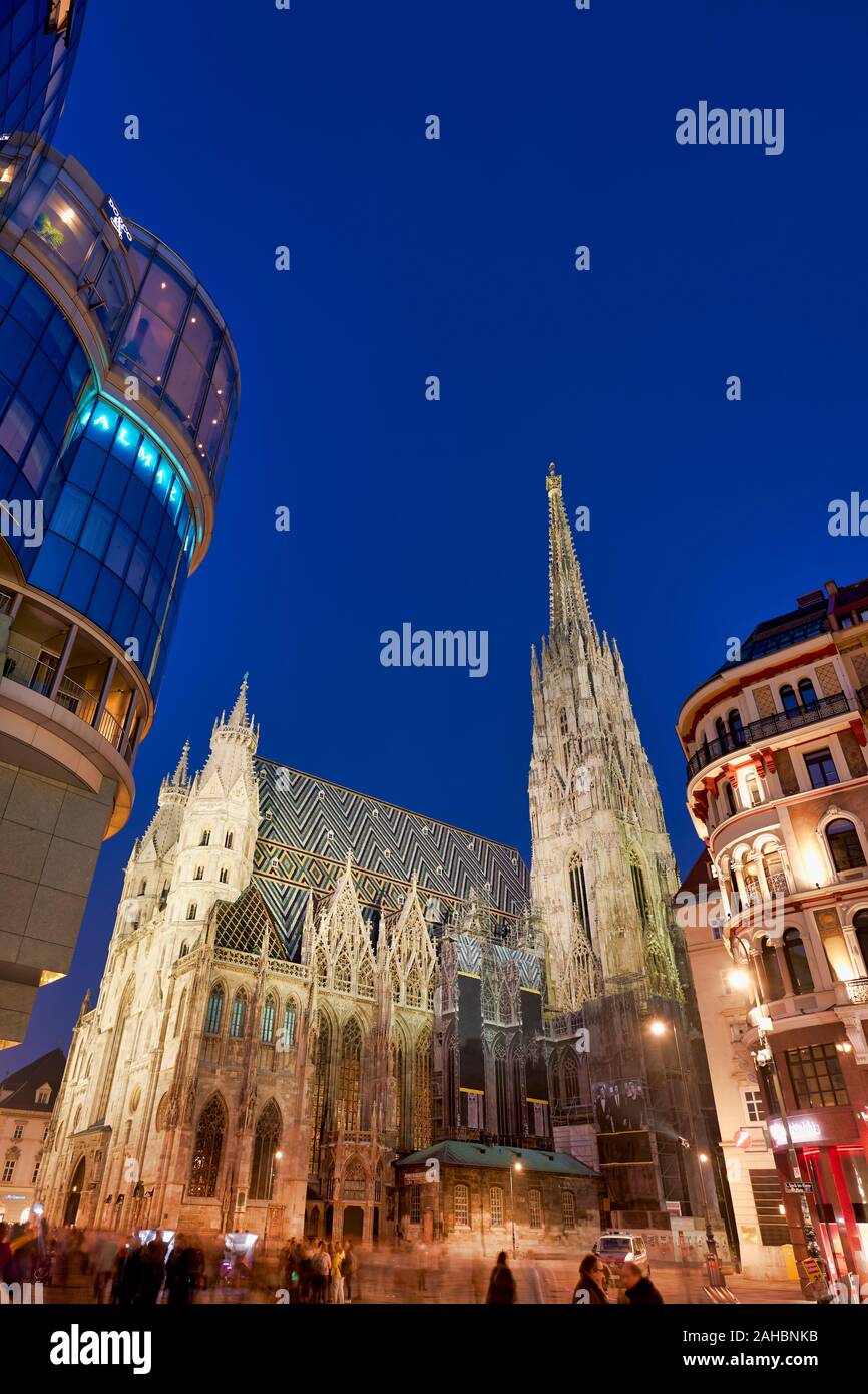 Stephansdom Cathedral in Stephansplatz Vienna Austria Stock Photo