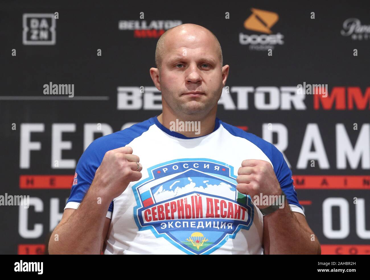 Page 6 Russian Mixed Martial Arts Fighter High Resolution Stock Photography And Images Alamy